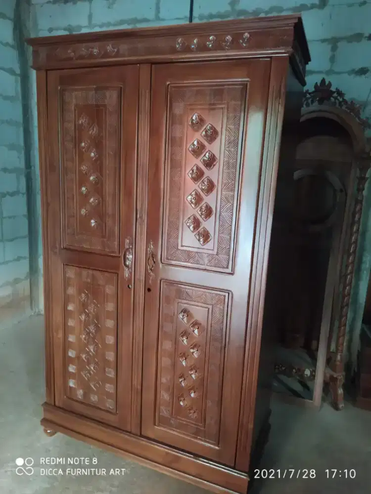 Lemari jati 2 pintu