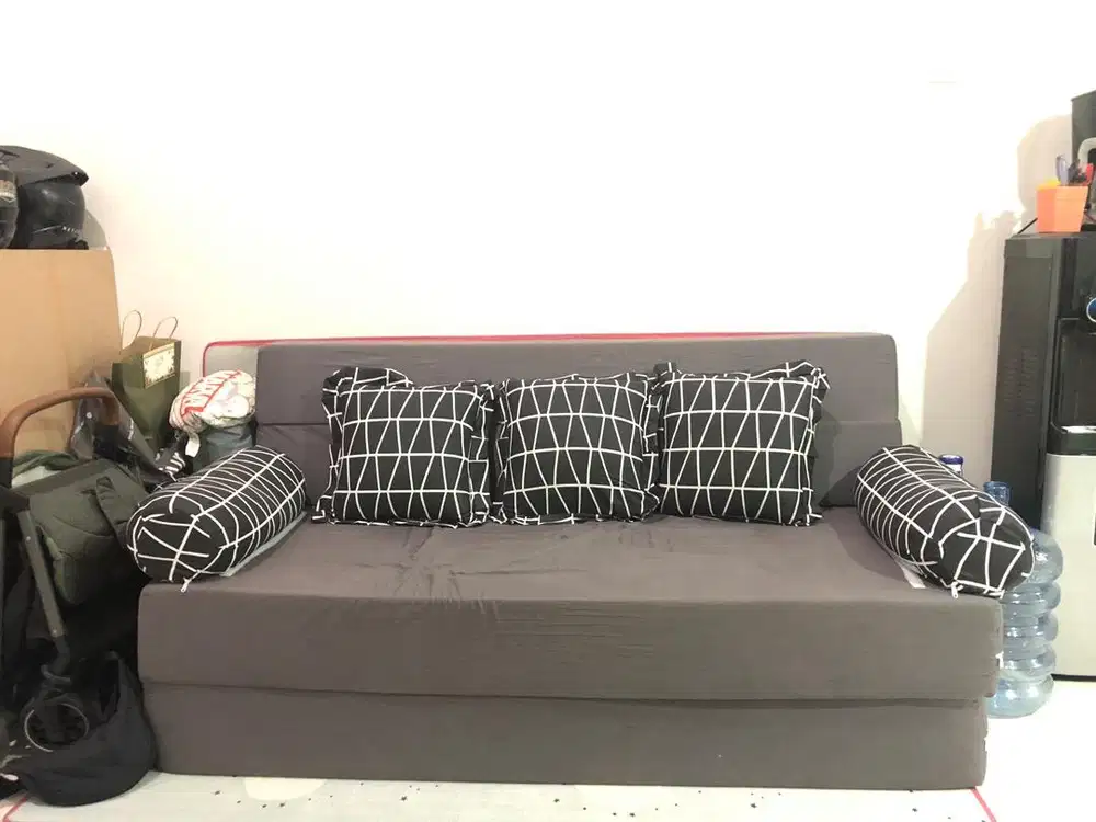 Sofabed lipat Inoac Yukata