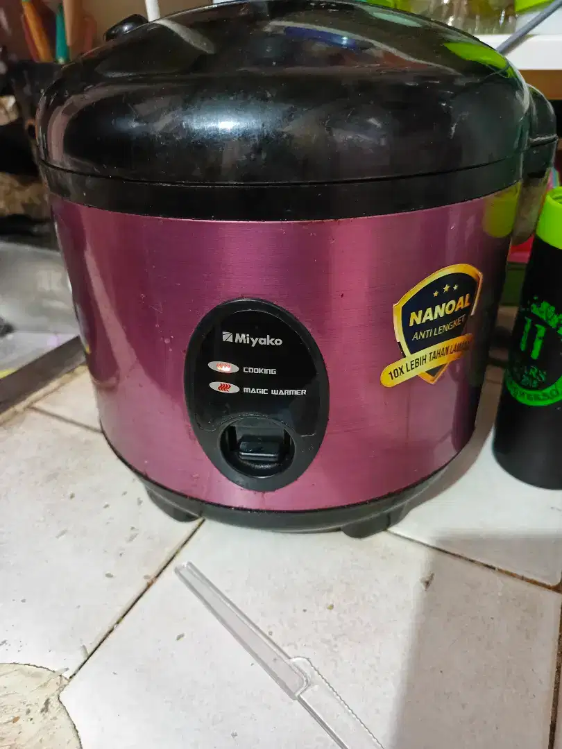 Magicom / rice cooker / magiccom penanak nasi mulus
