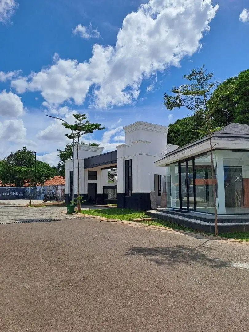 Rumah Baru Mewah dalam Cluster Eksklusif dekat dengan MRT Lebak Bulus