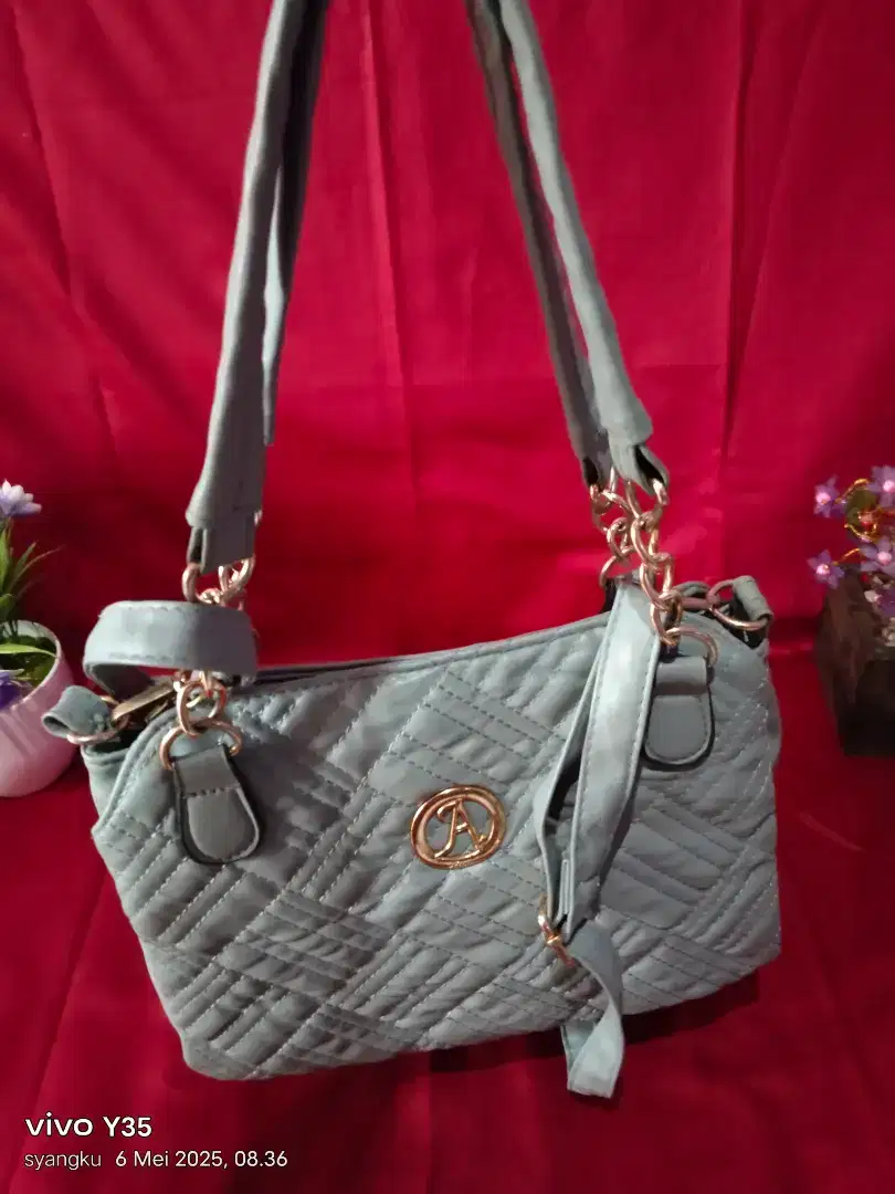 Tas sling atau slempang
