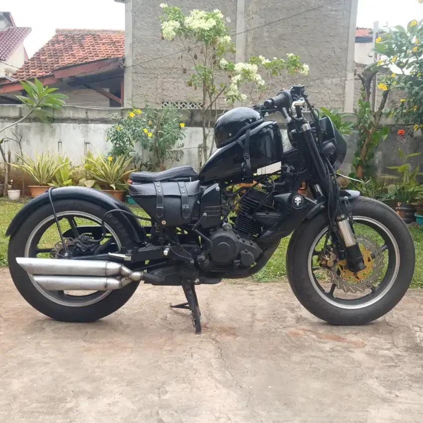 Motor Custom Bobber Choper British Yamaha Byson