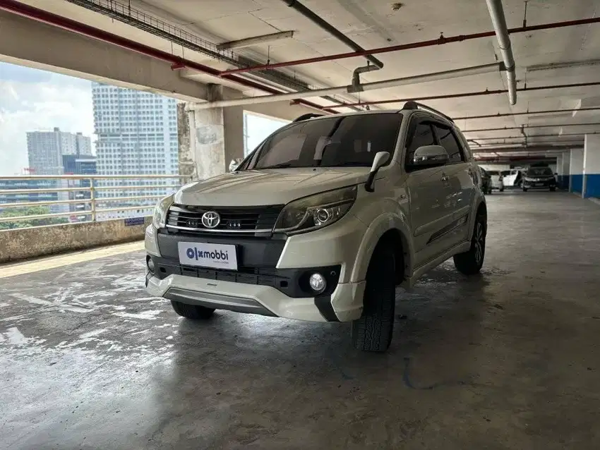 Toyota Rush S 1.5 AT B 2015