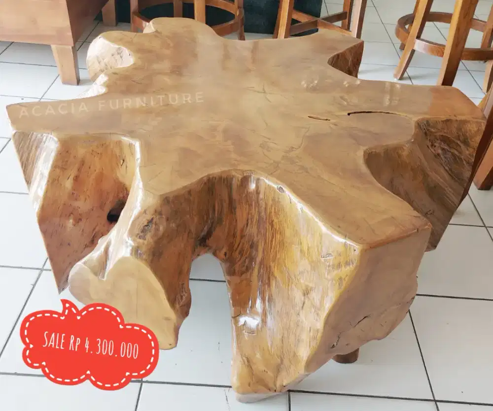 Meja tamu akar jati