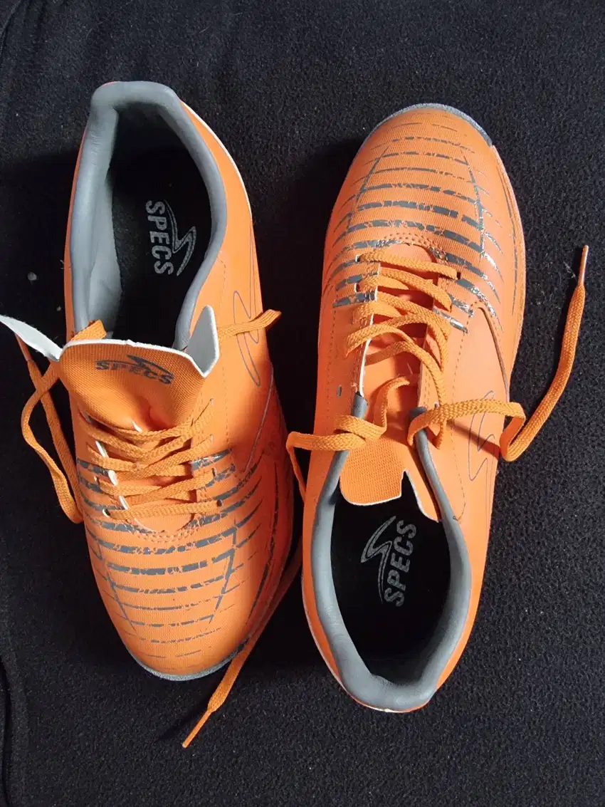 Sepatu Futsal Specs Thunderbeast In Ultime Orange Charcoal Gray