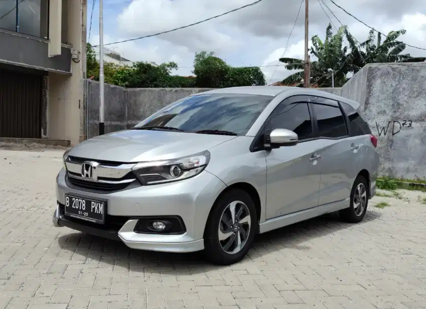 Mobilio tipe E dp 2.5 jt