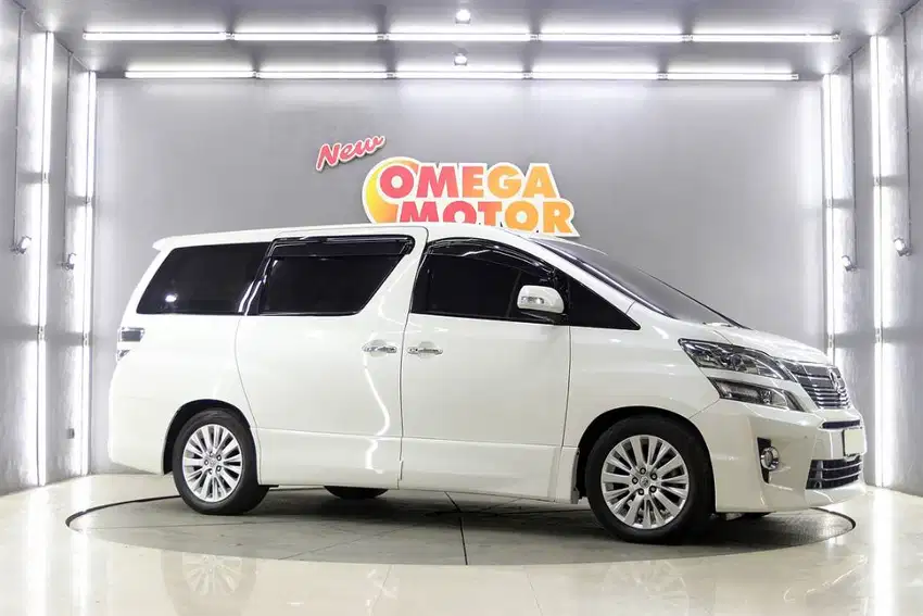 ANTIK TOYOTA VELLFIRE ZG PREMIUM SOUND 2.4 AT 2013