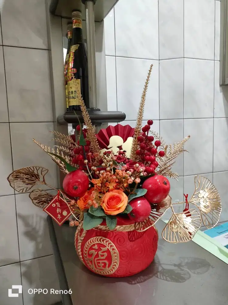 Pajangan Bunga Imlek Fu / Hampers Vas Bunga Imlek - PRELOVED