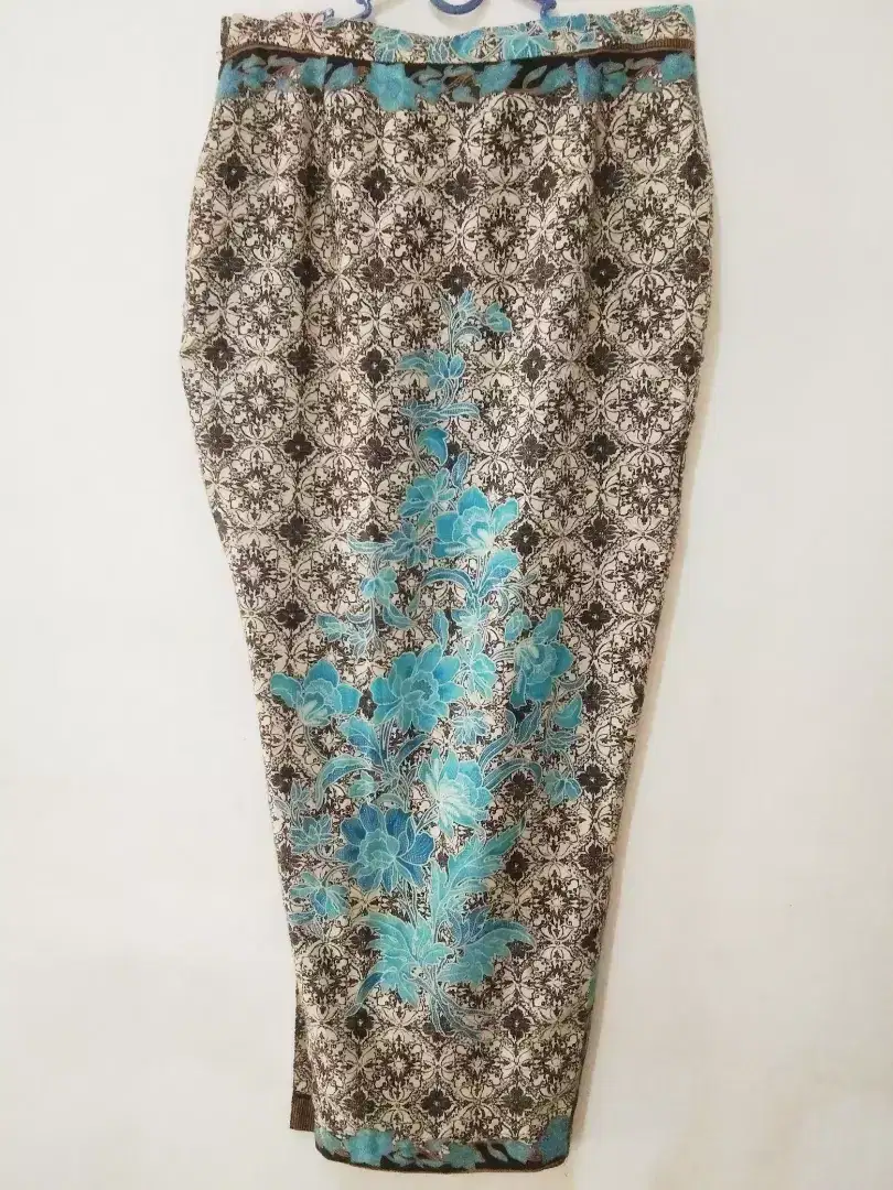 ROK BATIK HIJAU TOSCA