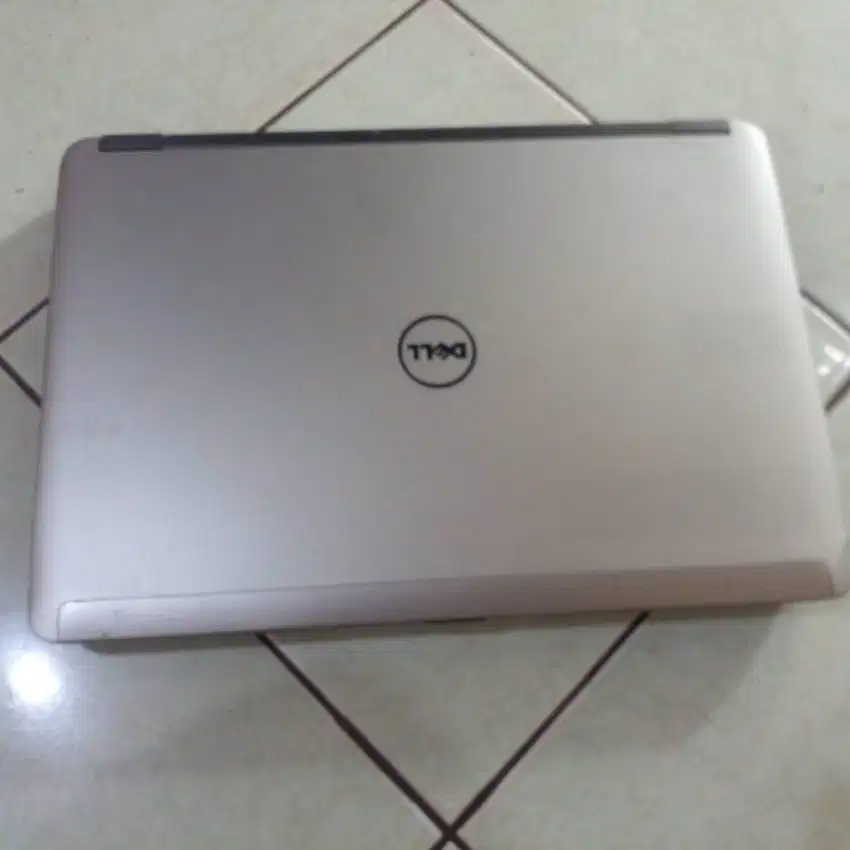 Laptop Dell Latitude E6440-Corei5 GEN4