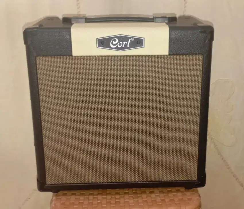 Ampli gitar Cort CM15 R
