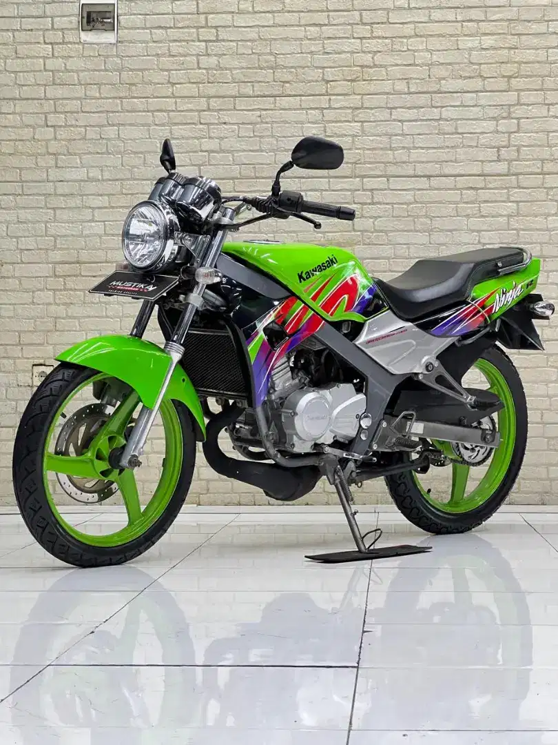 Unit Langka‼️ Kawasaki Ninja R 150 2003 Istimewa
Mustika motoshop