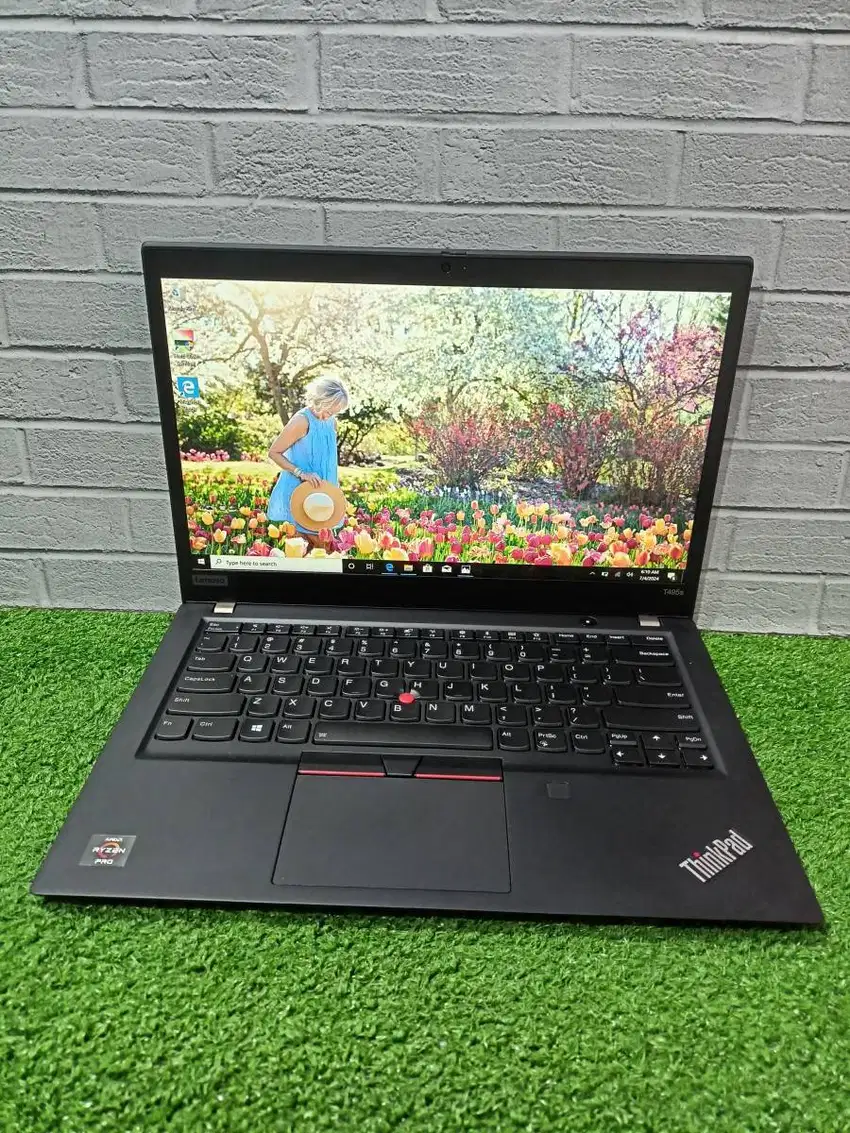 Laptop Lenovo Thinkpad T495s AMD Ryzen 5 Pro RAM 16/256GB M-CC2