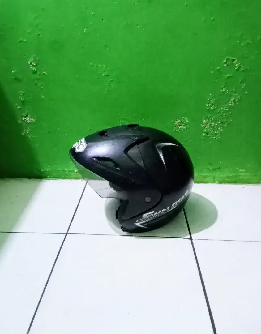 HELM MERK BMC SIZE L MANTAP