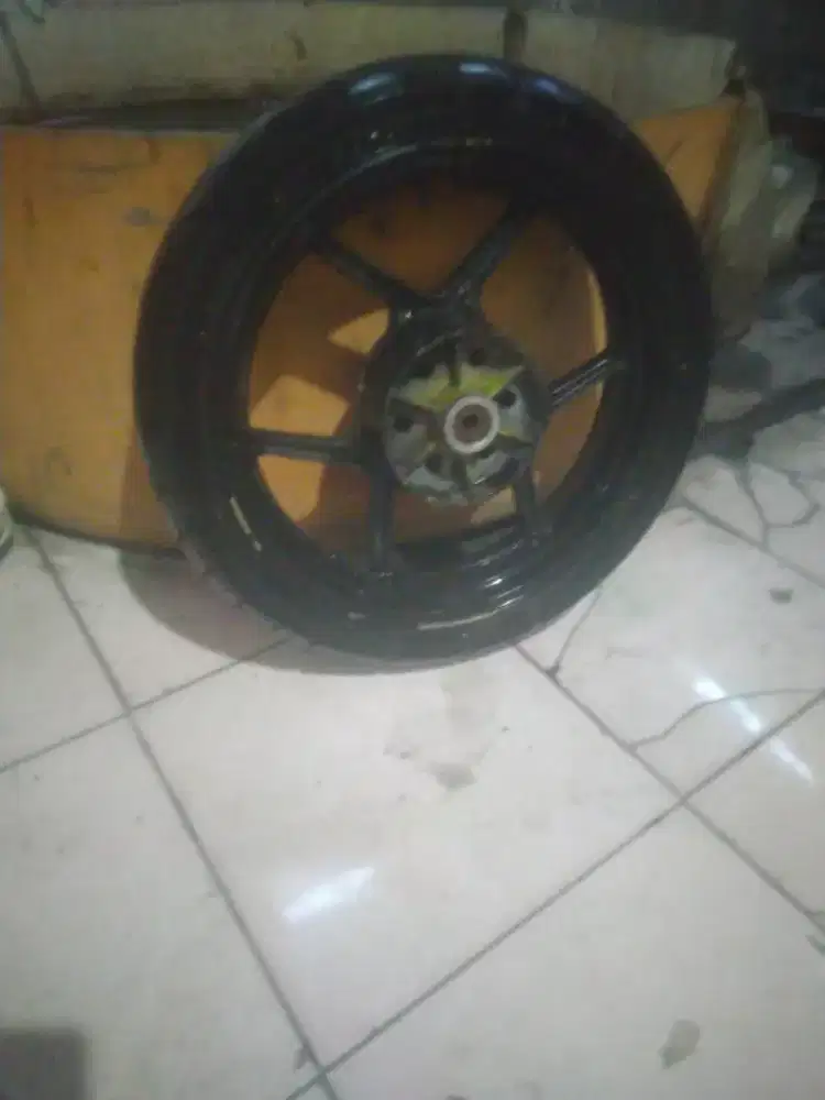 Velg dan ban belakang ninja