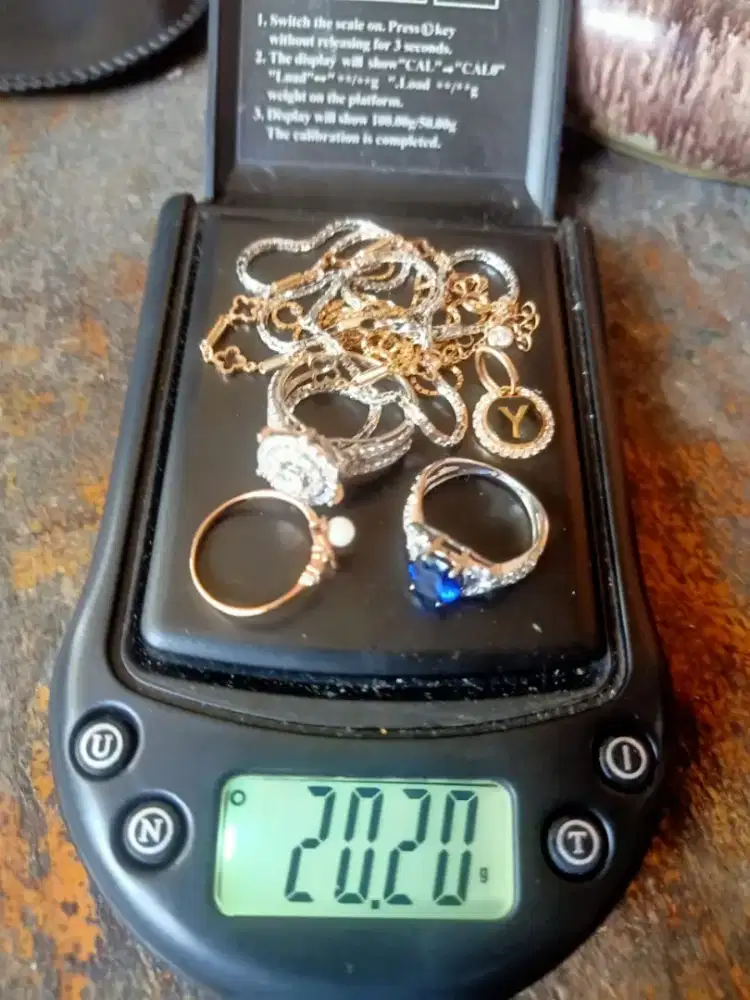 Terima jual beli emas dan berlian dengan harga tertinggi