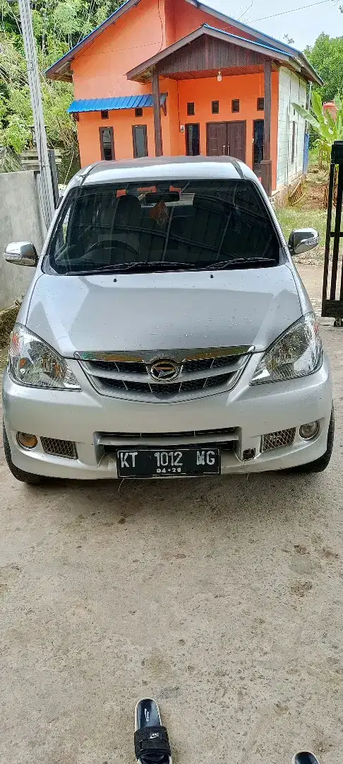 Xenia 1,0 tahun 2010