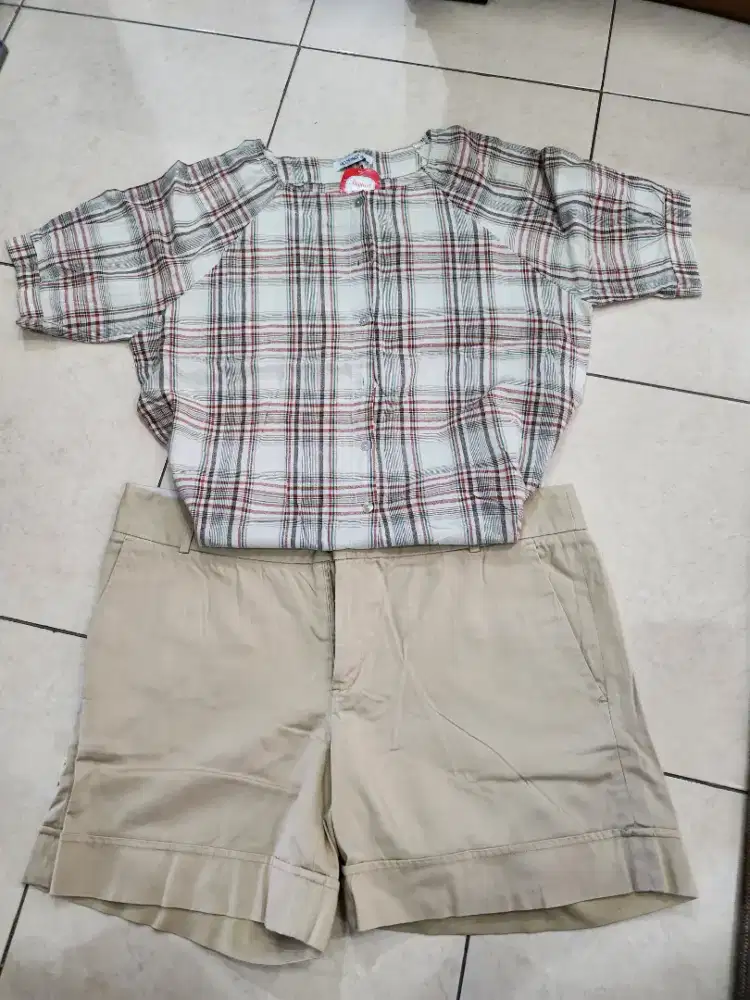 Dijual satu stel atasan & clana pendek