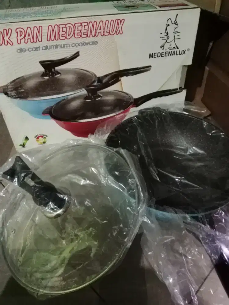 WOK PAN MEDENAlUX 30 cm