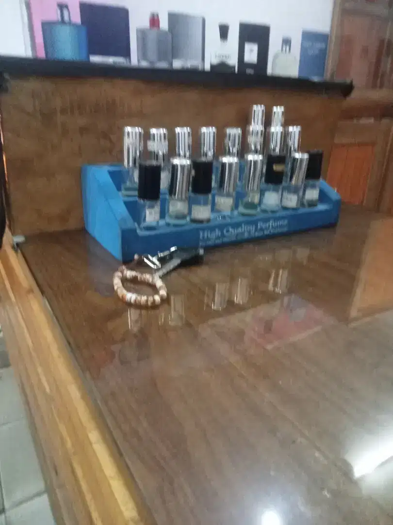 Isi ulang minyak wangi