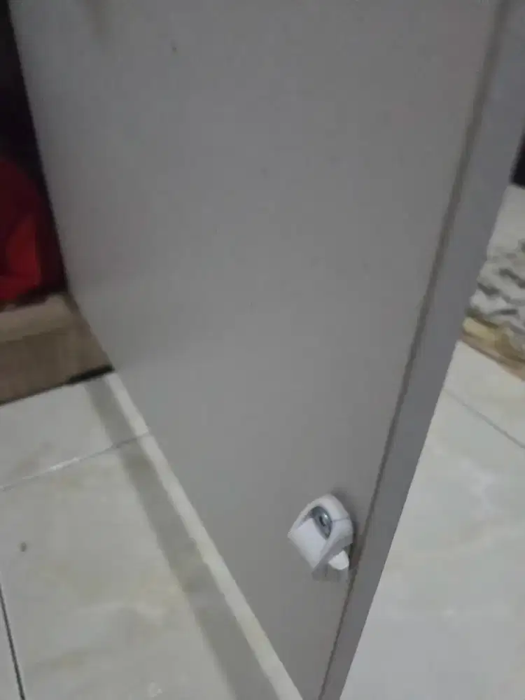 Laci  meja nakas serbaguna