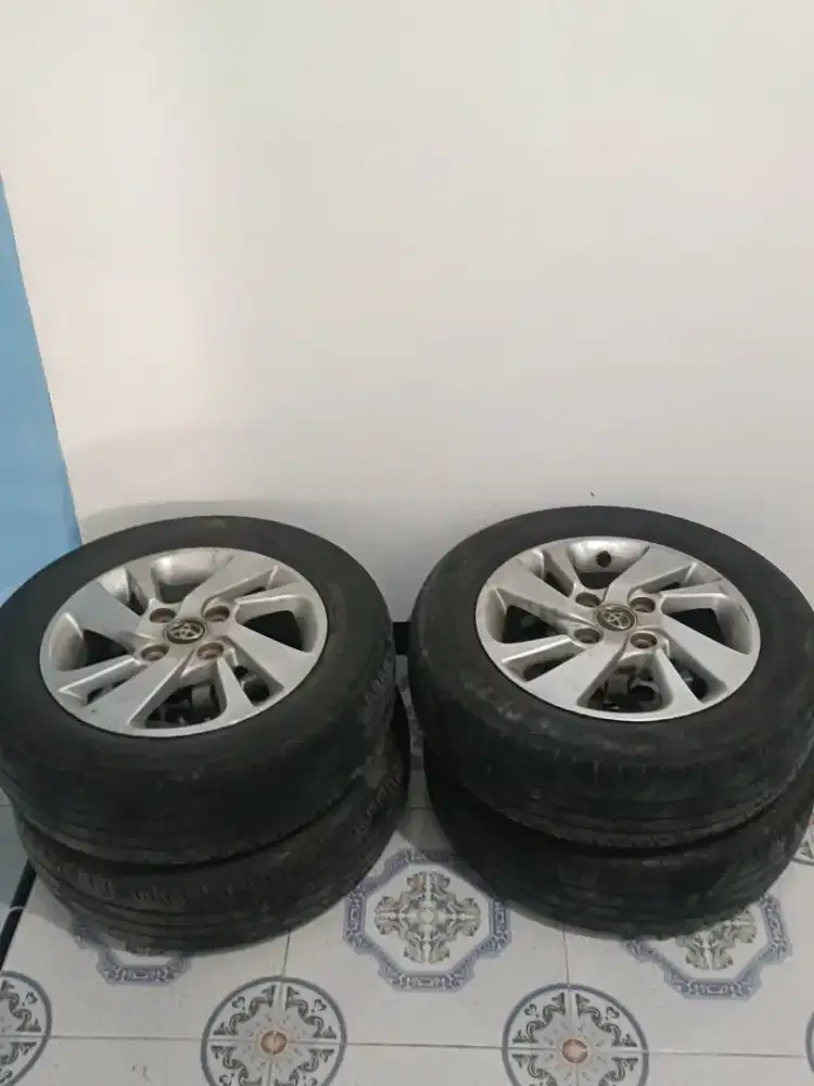 Jual 5 Velg Avanza Veloz 2015