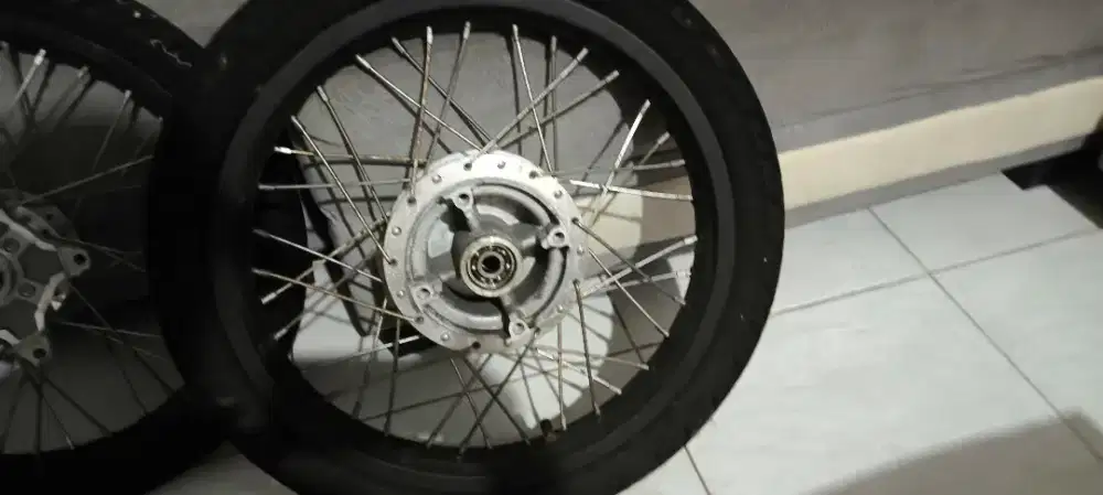 Ban dan jari jari CBR facelift