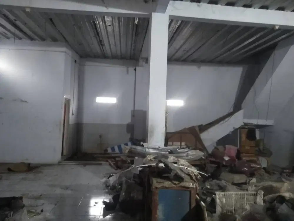 Ruko Strategis Pinggir Jalan Raya Di Karawang, SHM & Siap Pakai!