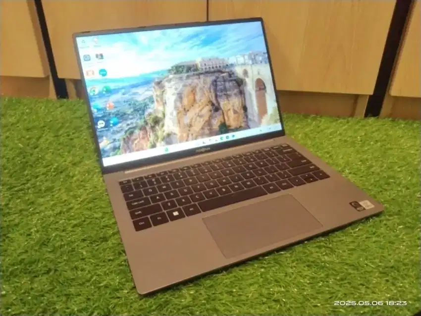 Advan Workpro Baru 3 bulan Core i5 Gen 10 Intel Iris