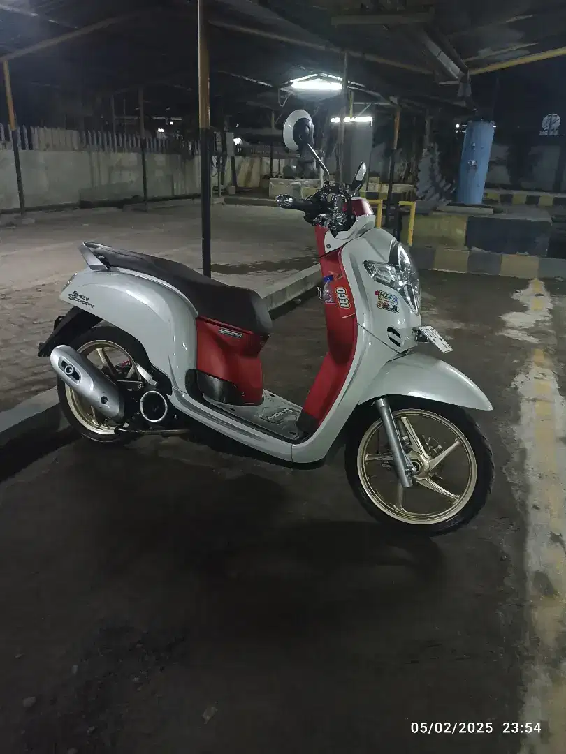 Honda Scoopy 2017
