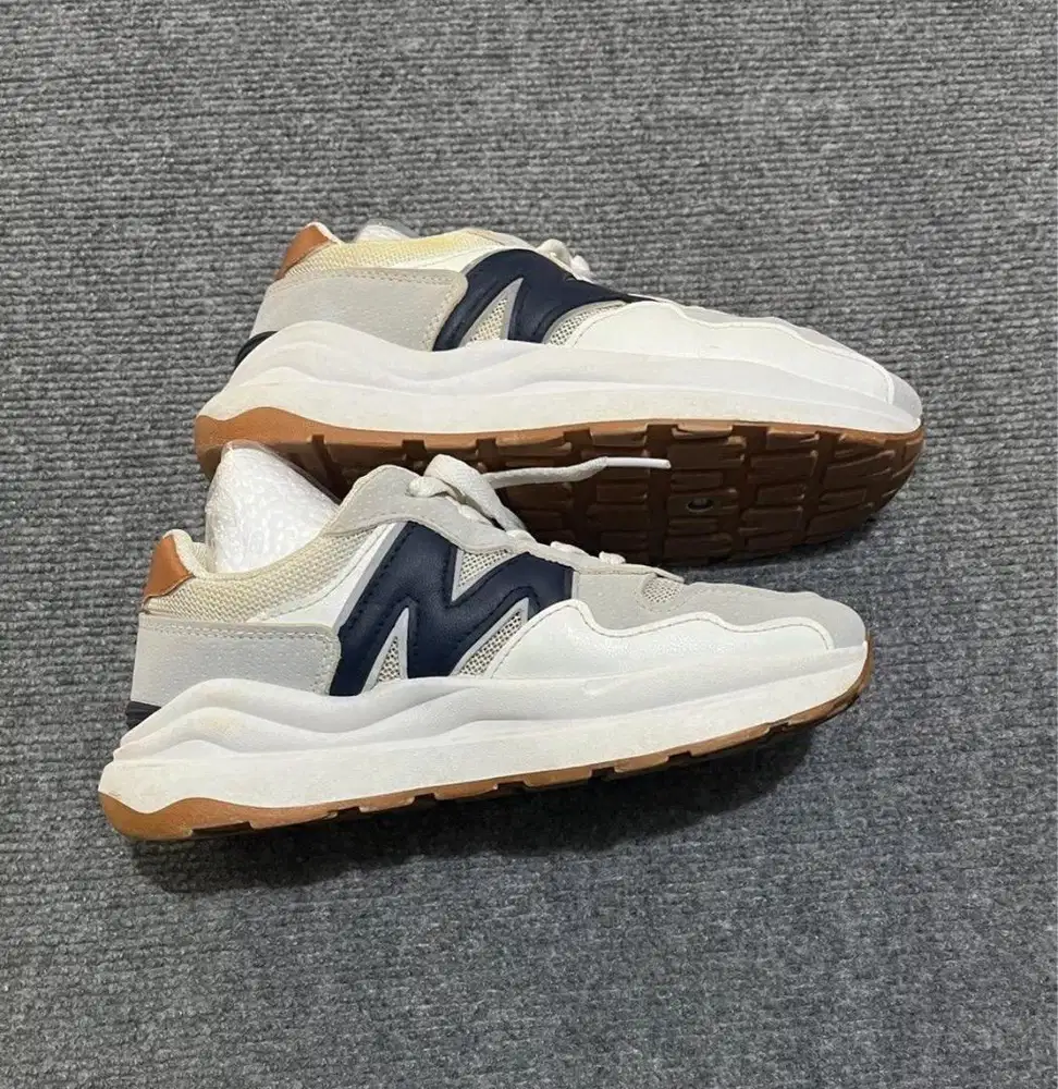 Sneakers AB, sepatu running