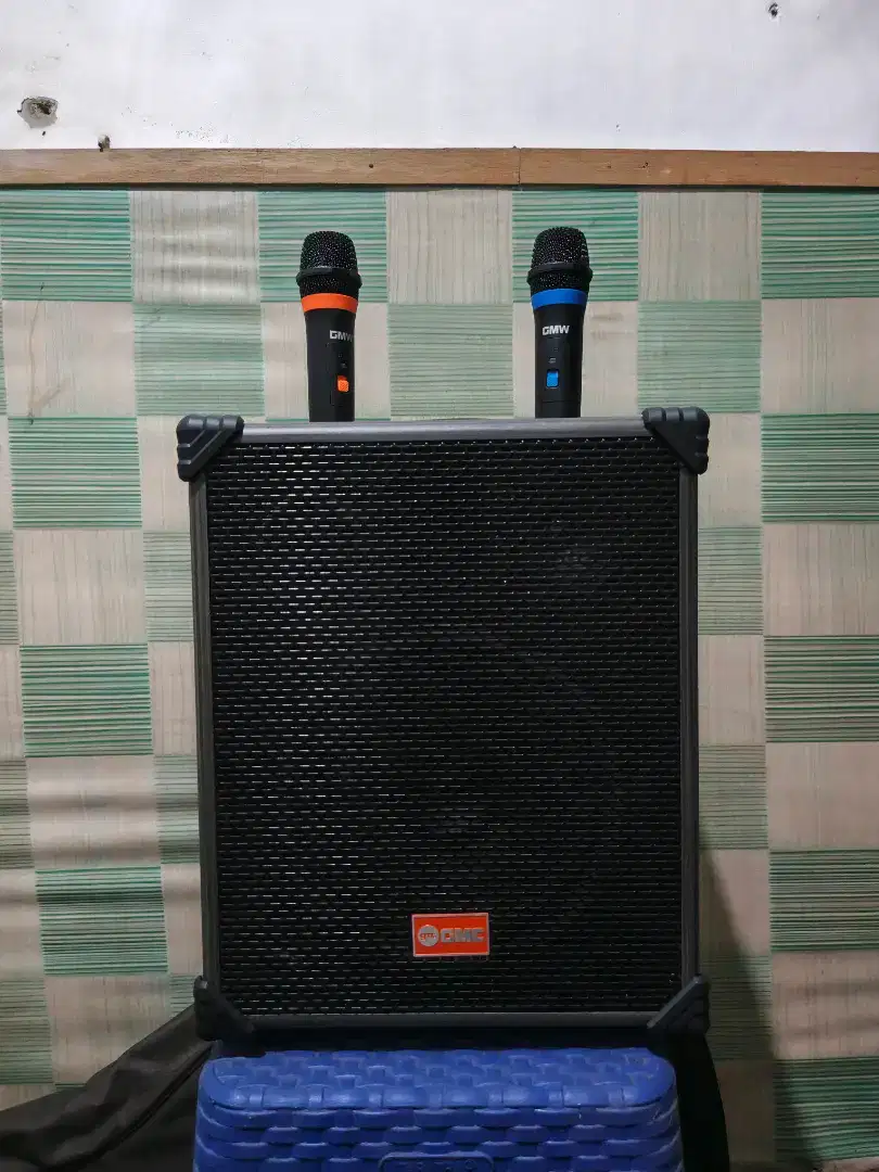 Speaker GMC 899Q