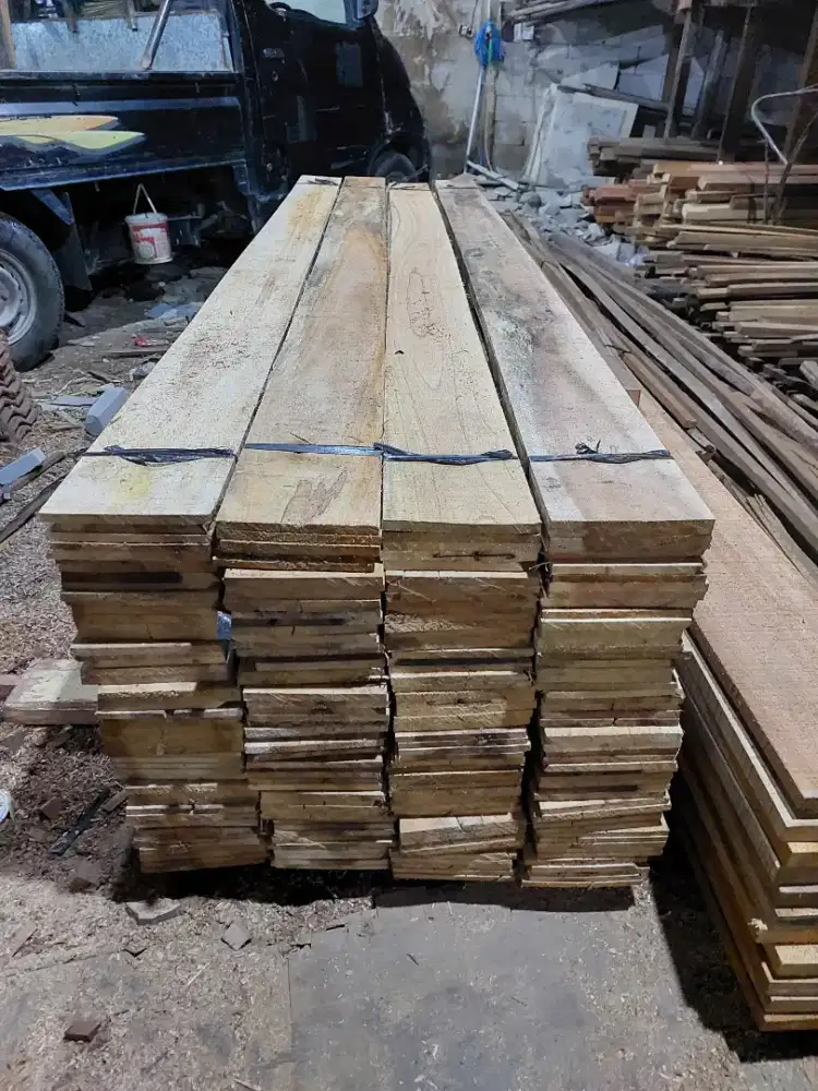 Papan Cor 2 x 20 X 4 Perkubik