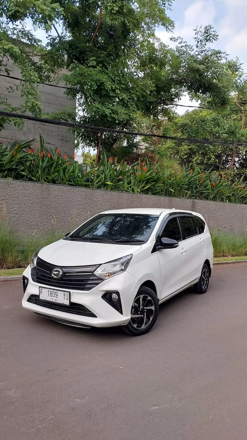 tanpa dp daihatsu sigra R deluxe at 2022