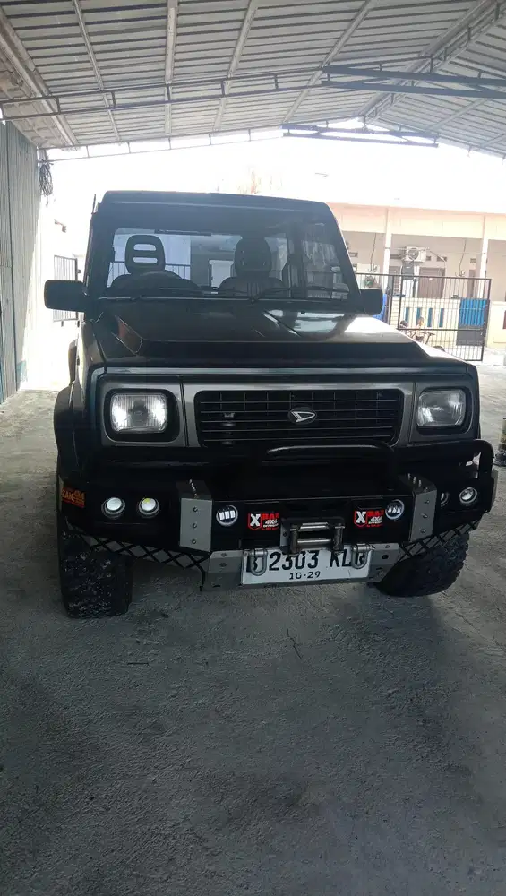 Jual Daihatsu Feroza 1994 Bensin