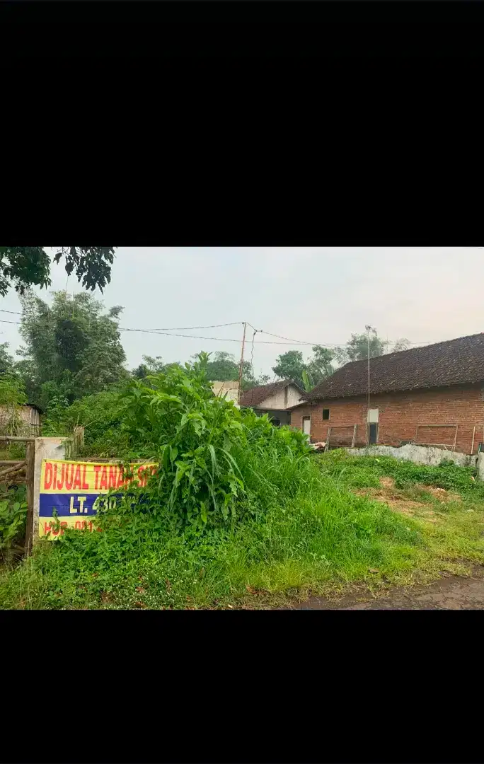 Tanah lebar depan 9 m. Panjang 47 m