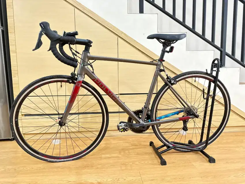 Sepeda Polygon Strattos S3 Like New