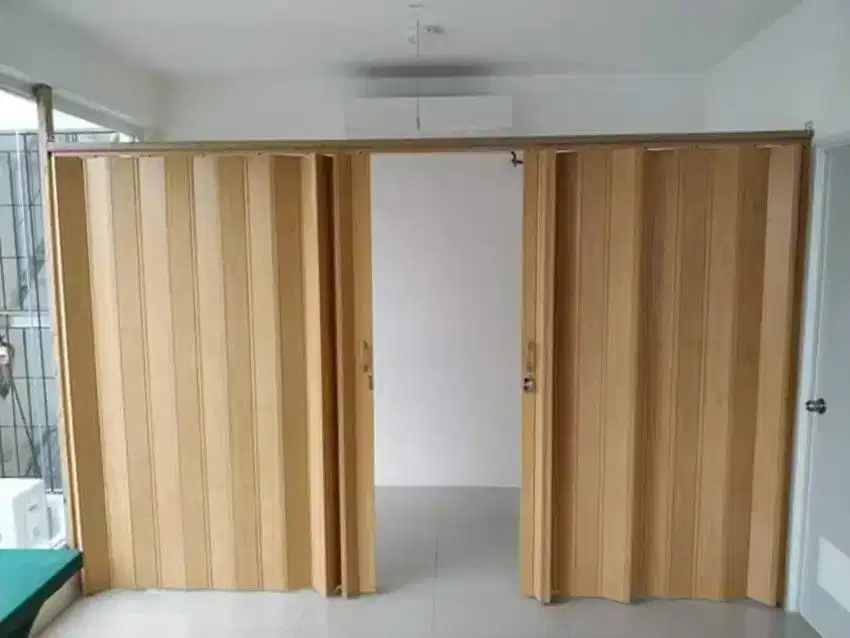 Pintu pvc lipat folding door, serbaguna untuk pintu / sekat partisi
