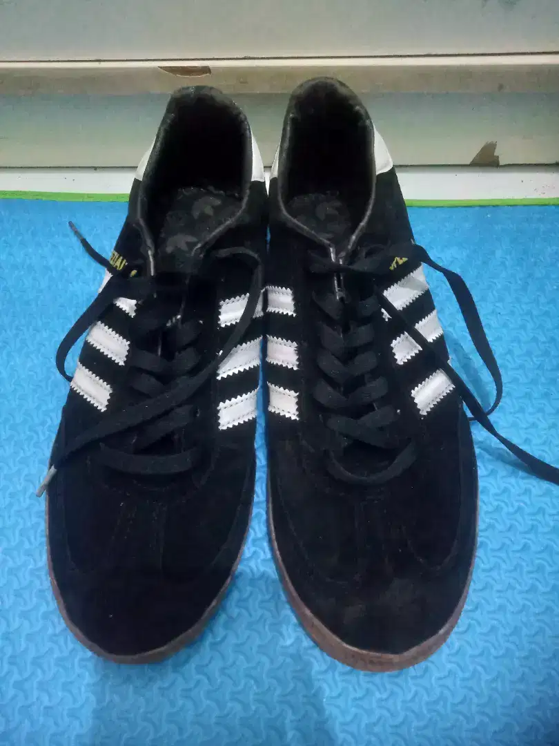 Sepatu second bagus