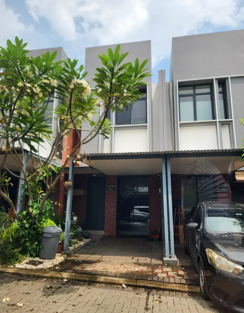 Disewakan Rumah 2 Lantai Cluster Freja BSD City Dekat AEON Mall