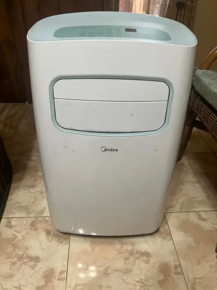 AC Portabel Midea 1 pk