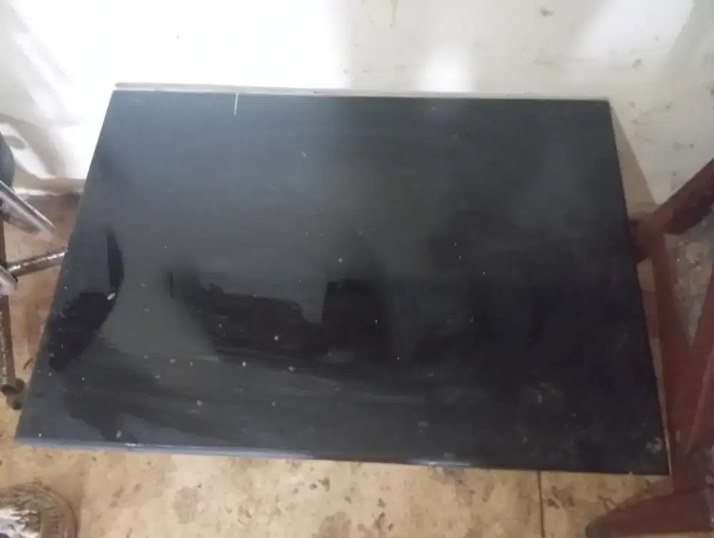 Meja tamu marmer. Hitam segi 4 vintage kaki kuningan