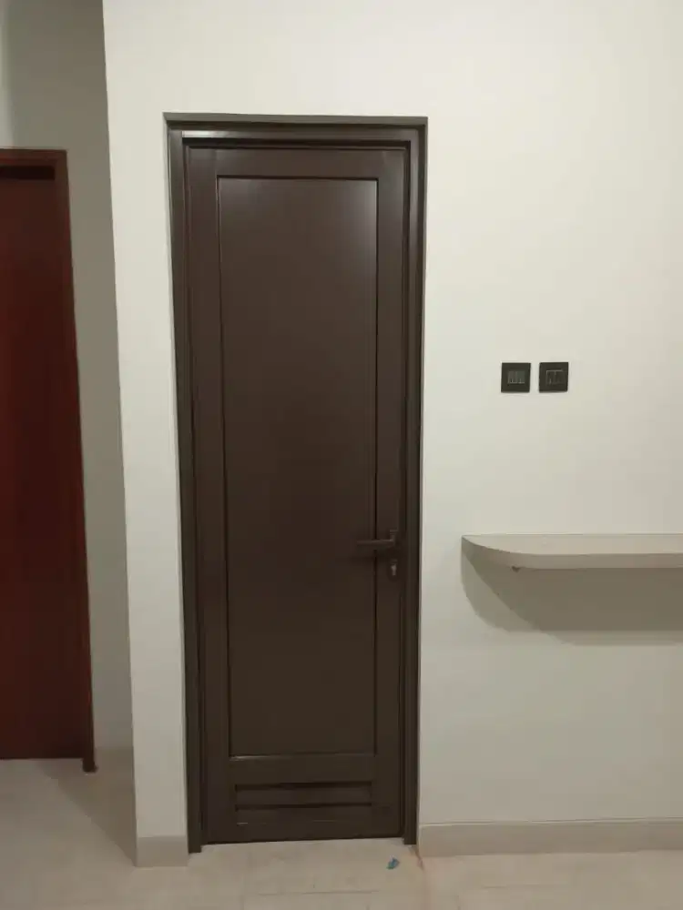 Pintu aluminium kamar mandi