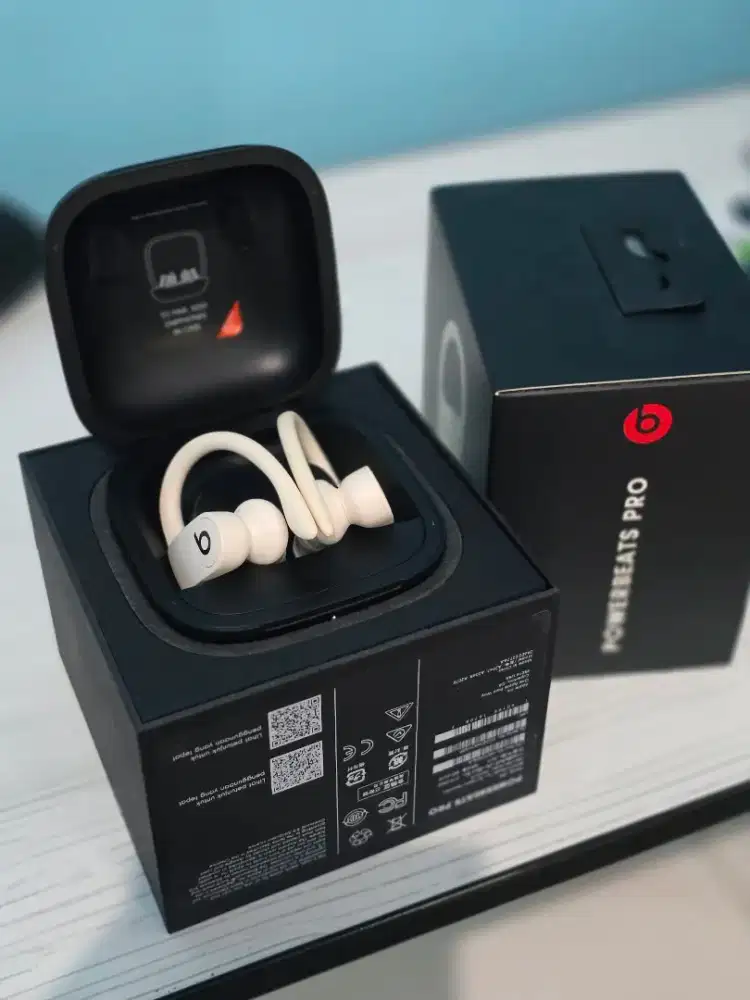 Power Beats Powerbeats Pro Wireless Color: White / Second Sangat Mulus