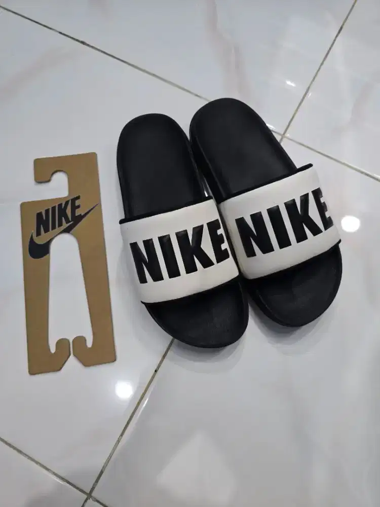 Nike US 6 , Offcourt Slides original sendal wanita nike