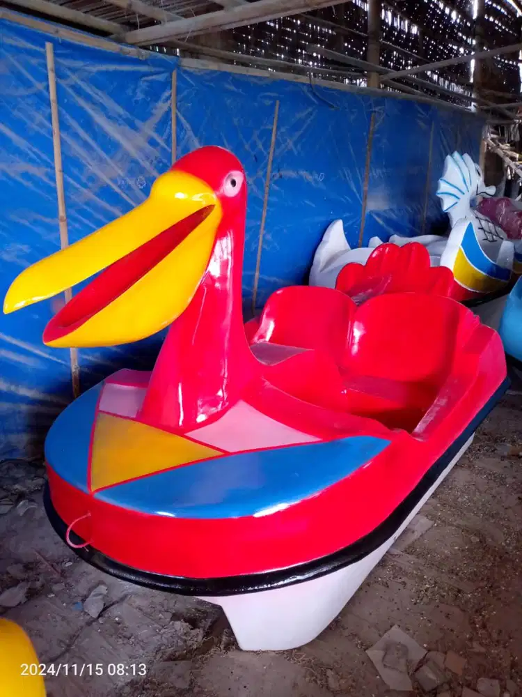 sepeda air burung pelikan murah warna merah cery