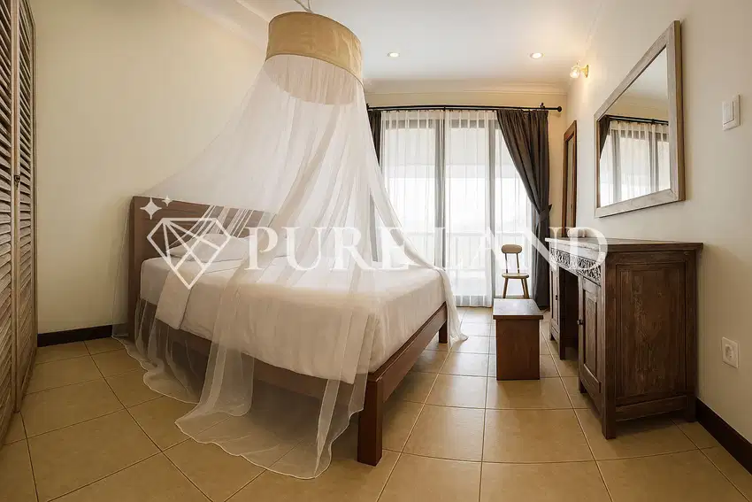 2BR Quiet Villa With Shared Pool