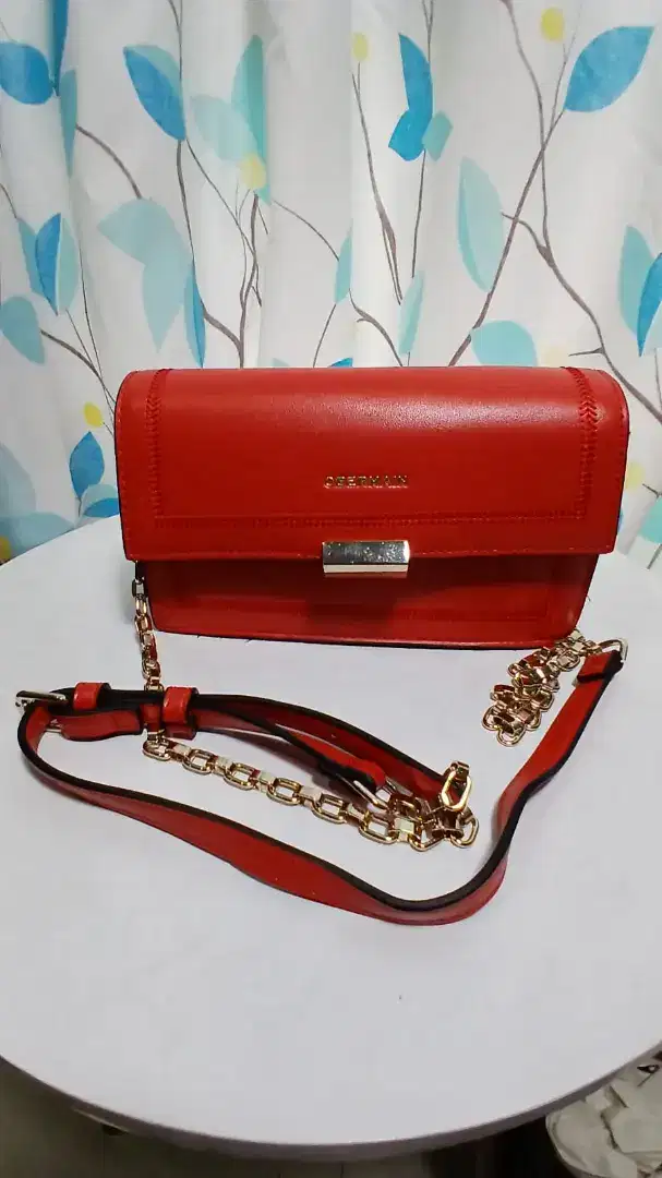 Tas wanita merk Obermain