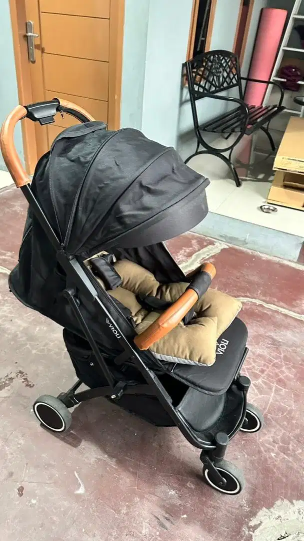 Stroller Violi Travelite ringan dan simple
