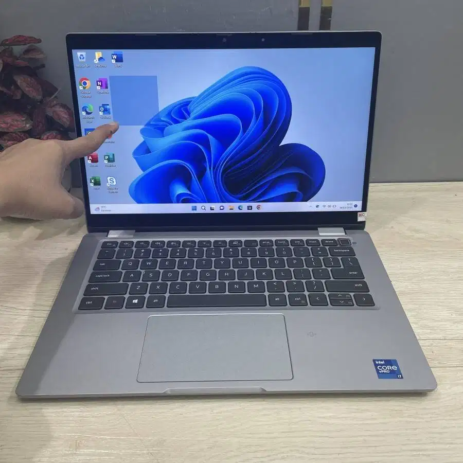 Laptop Dell Latitude 5320 Core i5 GEN 10 RAM 16/256GB Touch W-ET